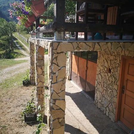 شقة Vikendica Kod Brice Jevtici (Bajina Basta)