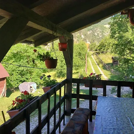 شقة Vikendica Kod Brice